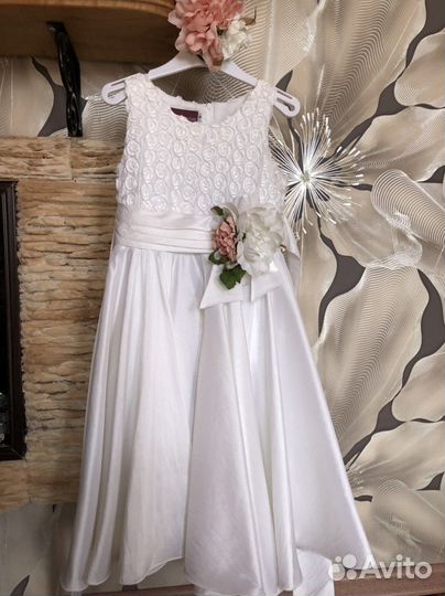 Продам платье