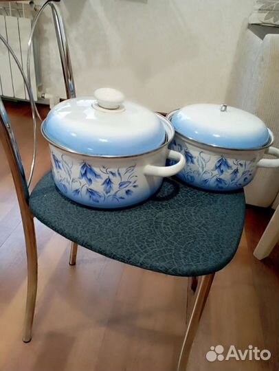 Набор эмалированных кастрюль