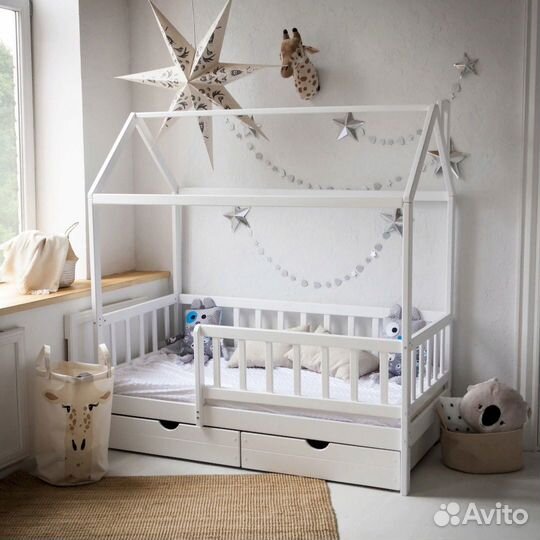 Детская кровать домик