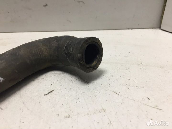 Шланг системы охлаждения Volkswagen Golf 4