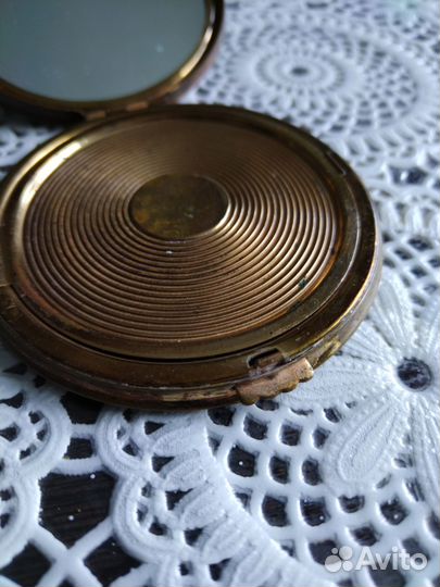 Пудреница винтаж