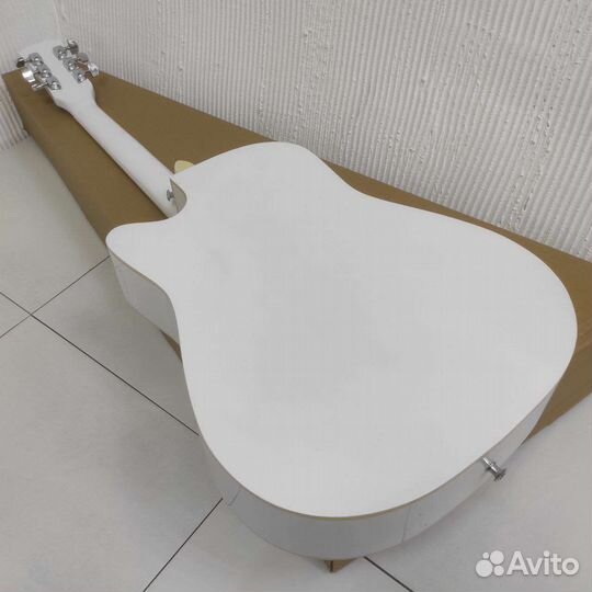 Гитара белая новая акустическая