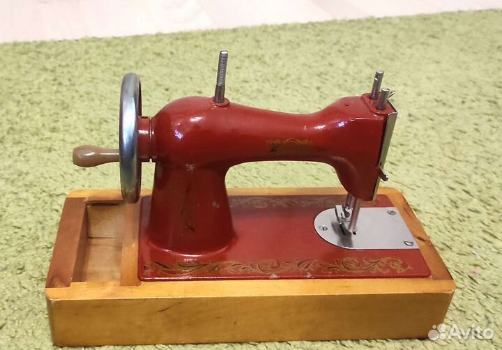 Швейная машина детская СССР