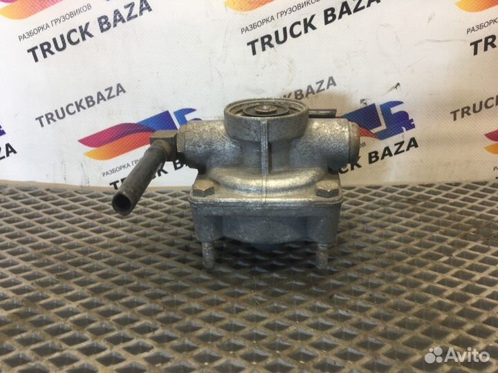 Клапан ускорительный Mercedes-Benz Actros