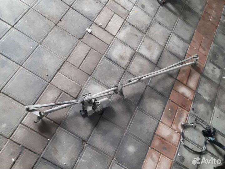 Трапеция дворников Peugeot 308