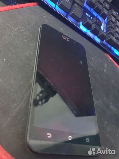 Asus ZenFone 2 ZE551ML, 2/32 ГБ