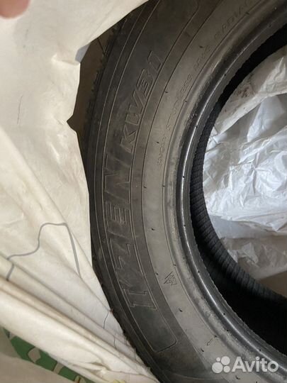 Kumho I'Zen KW31 215/60 R16 99R
