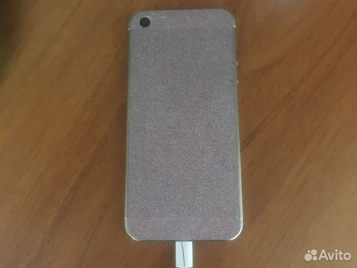 Телефон iPhone 5s