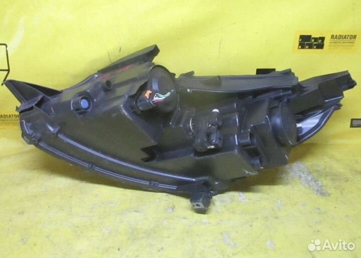 Фара правая peugeot 2008