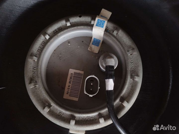 Топливный бак в сборе с насосом bmw e65 66