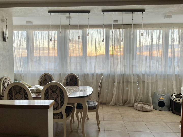 4-к. квартира, 143 м², 10/14 эт.