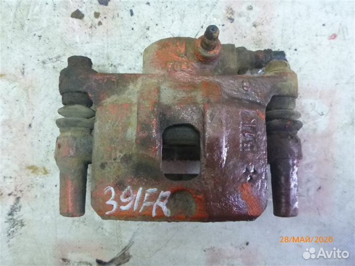 Суппорт задний правый Mitsubishi Outlander CU5W