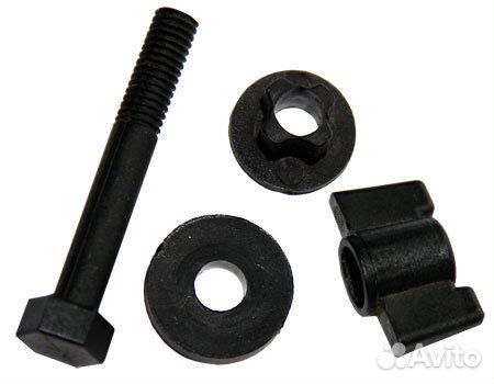 Болт и гайка с прокладками для крепления катушек