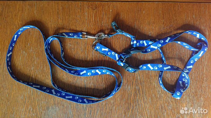 Шлейка с поводком для собаки