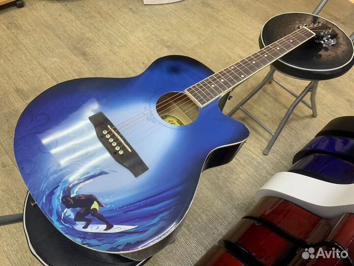 Гитара акустическая с рисунком