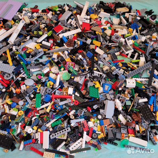 Конструкторы Lego россыпью