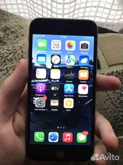 Телефон iPhone 6s