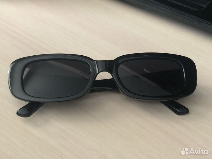 Солнцезащитные очки