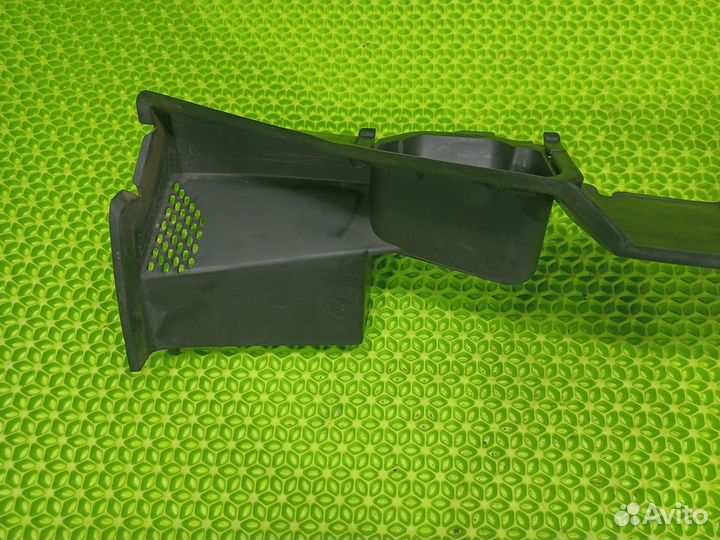 Дефлектор радиатора Renault Arkana 2021