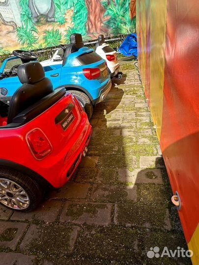 Электрическая машинка для детей