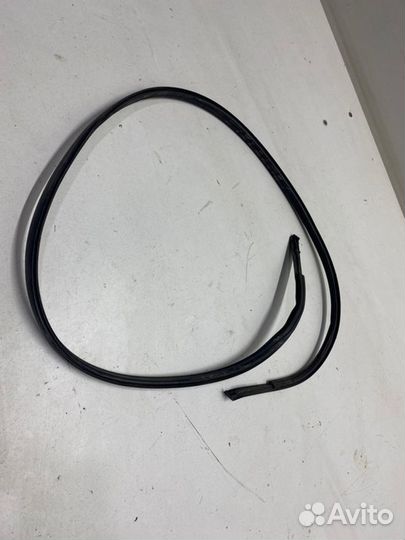 Молдинг на крышу левый Toyota Camry V70/V75