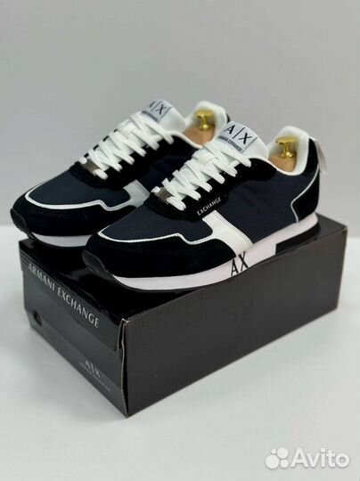 Кроссовки Armani комфортные