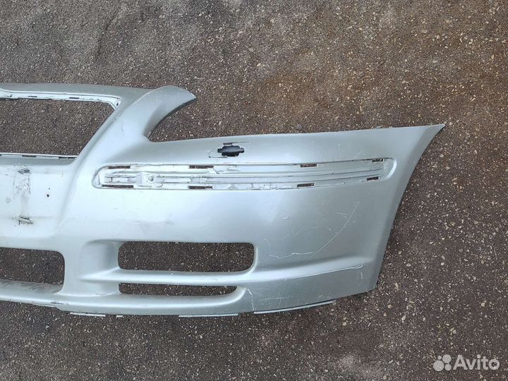 Бампер передний toyota avensis zt 250 03-06г