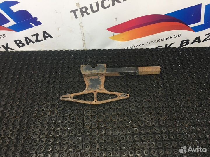 81252455199 Кронштейн крыла заднего левого