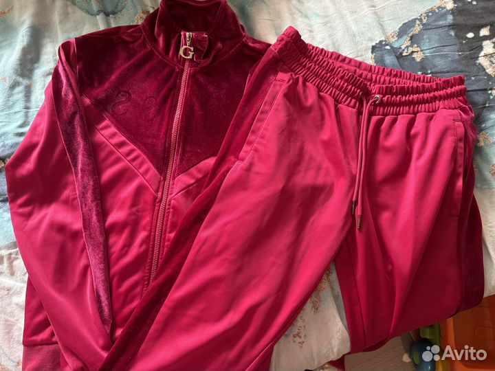 Спортивный костюм