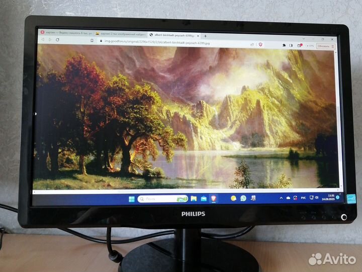 Монитор 19 дюймов