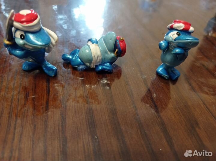 Игрушки киндер сюрприз 90-е