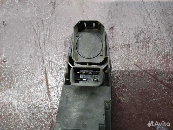 Блок управления стеклоподъемниками LADA Kalina