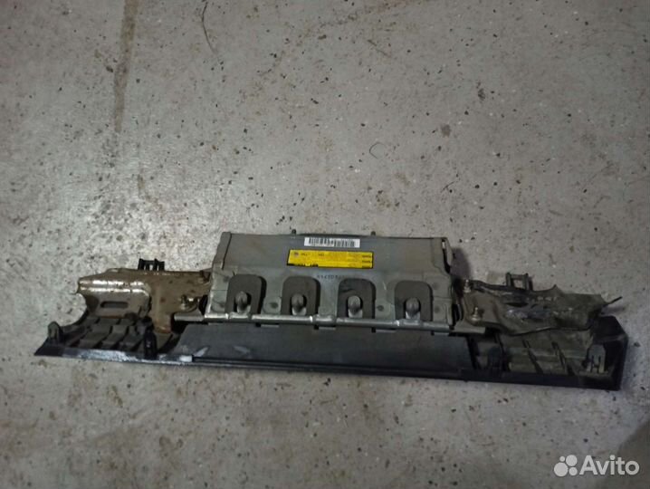 Подушка безопасности в ноги правая Toyota Land Cru