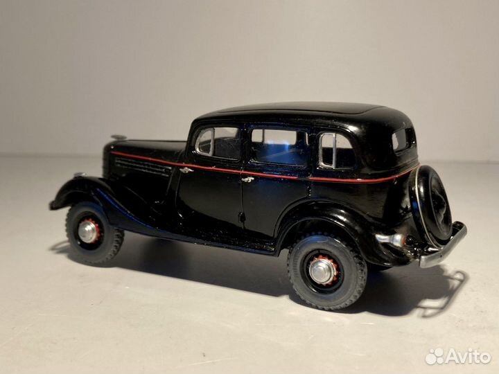 Редкая масштабная модель газ-61 1:43 Херсон