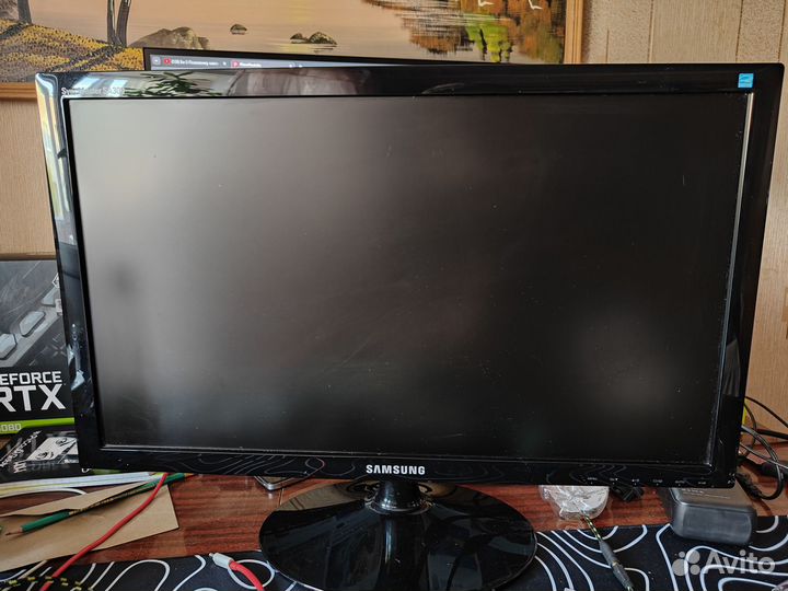 Монитор Samsung 23.6