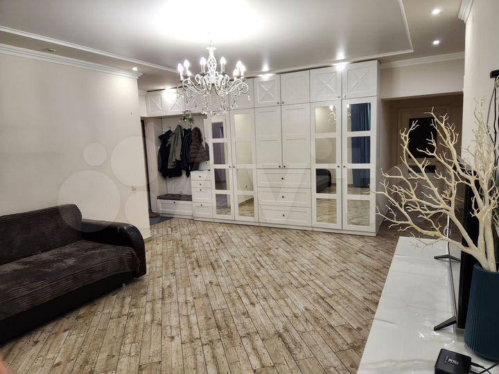 3-к. квартира, 87,5 м², 4/6 эт.