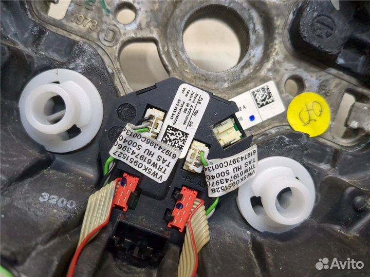 Руль Volkswagen Scirocco 2008, 2010