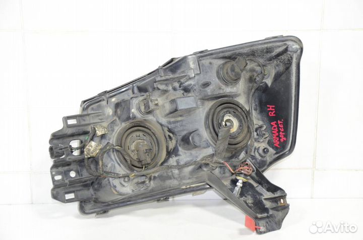 Фара передняя правая Nissan Armada TA60 5.6 2004