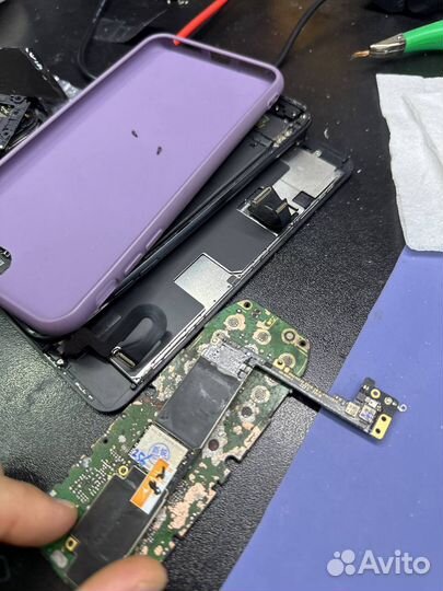 Ремонт iPhone. iPad. MacBook