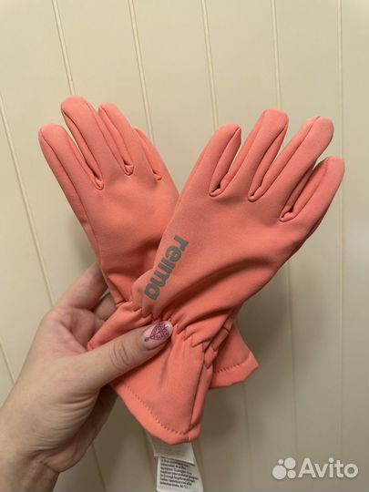 Перчатки SoftshellTehden Reima