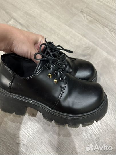 Пакет с женскими вещами