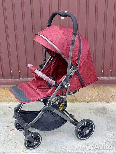 Коляска с перекидной ручкой Новая (красивый)