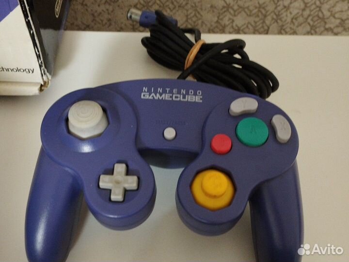 Nintendo GameCube violet