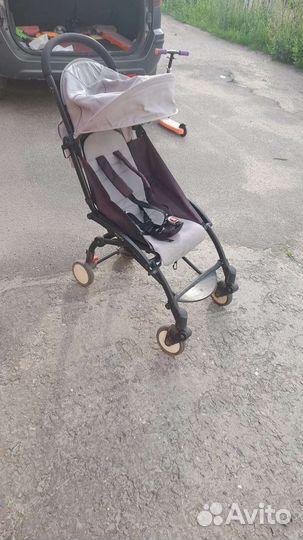 Прогулочная коляска yoya