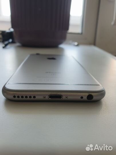 iPhone 6S, 64 ГБ