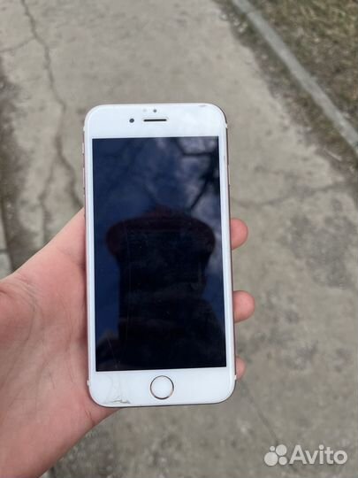 iPhone 6S, 64 ГБ