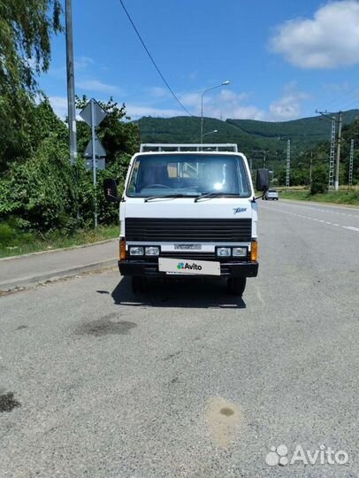 Mazda Titan, 1989