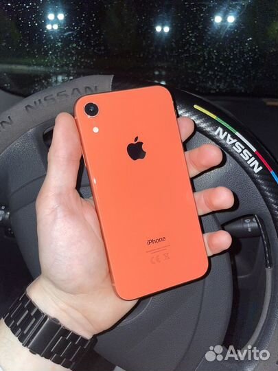 iPhone Xr, 64 ГБ