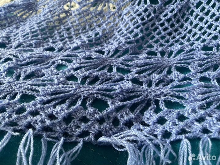 Шаль ручной вязки