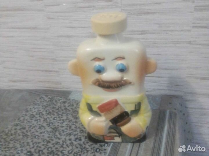 Штофы фарфоровые